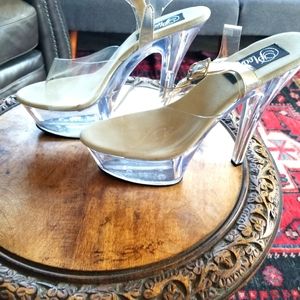 LUCITE, PLATFORM, 6 INCH ENTERTAINMENT/DANCING HEEL. SIZE 11 MADE BY PLEASERS.